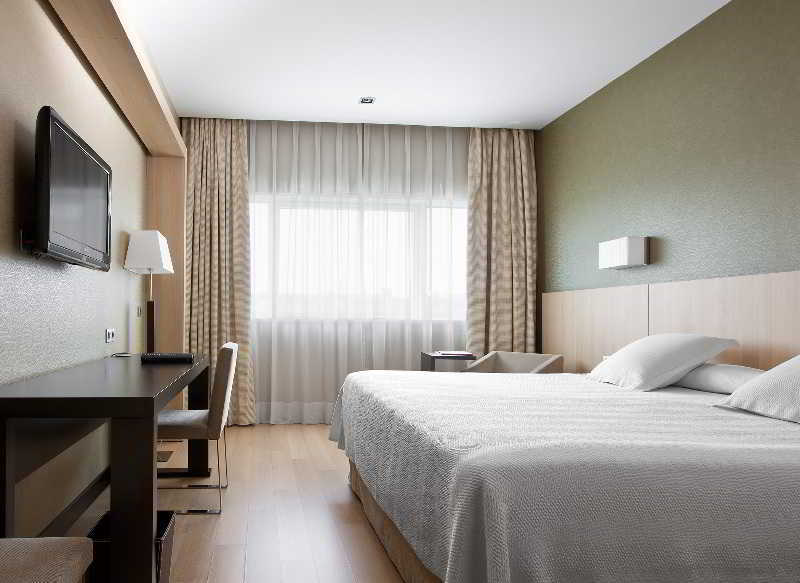 Nh Ribera Del Manzanares Hotel Madri